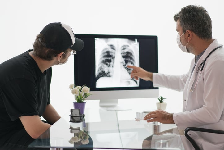 Experts Recommend Shared Patient - Doctor Decision-making Prior to Lung  Cancer Screening